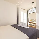 Suncanarias Adeje Plaza Hotel *
