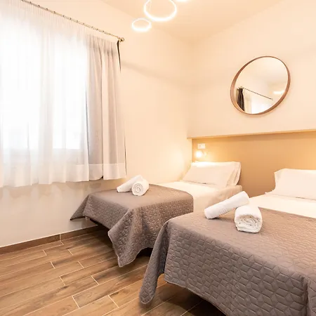 Suncanarias Adeje Plaza אדחה