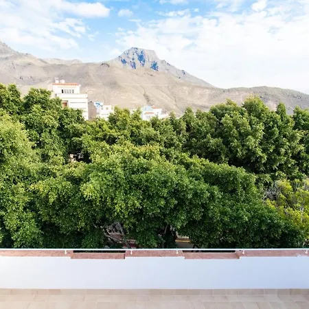 Hotel Suncanarias Adeje Plaza *