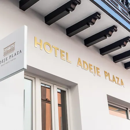 Suncanarias Adeje Plaza Hotel