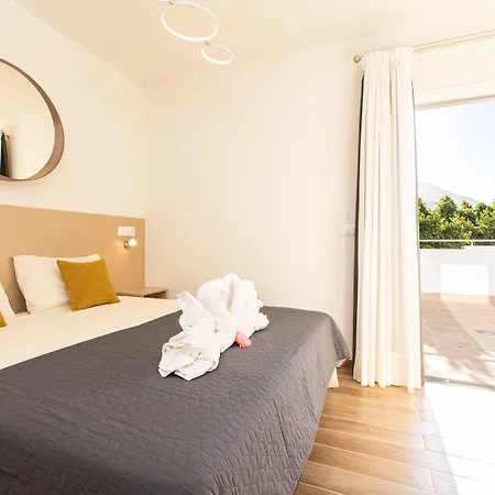 Suncanarias Adeje Plaza Hotel