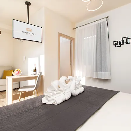 Suncanarias Adeje Plaza *